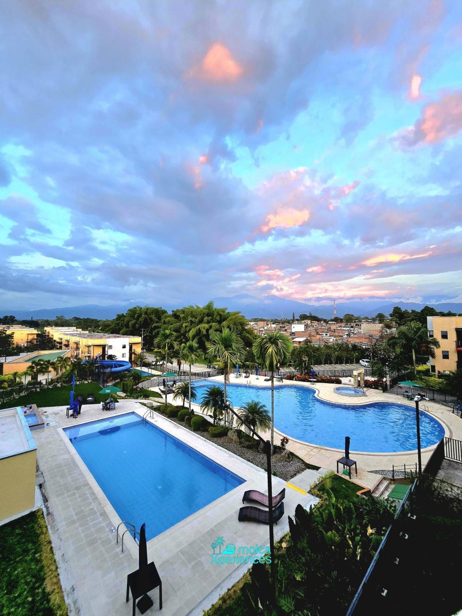 Apartamento Privado Vacacional A 5M Del Aeropuerto, 20 Minutos Del Parque Del Cafe Y Centro De Armenia Con 4 Piscinas, 3 Jacuzzi, Sauna By Molca Xperiences 2H Exteriör bild